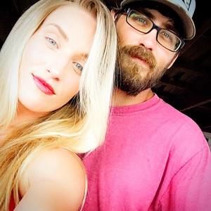 Meet your Posher, Lexie